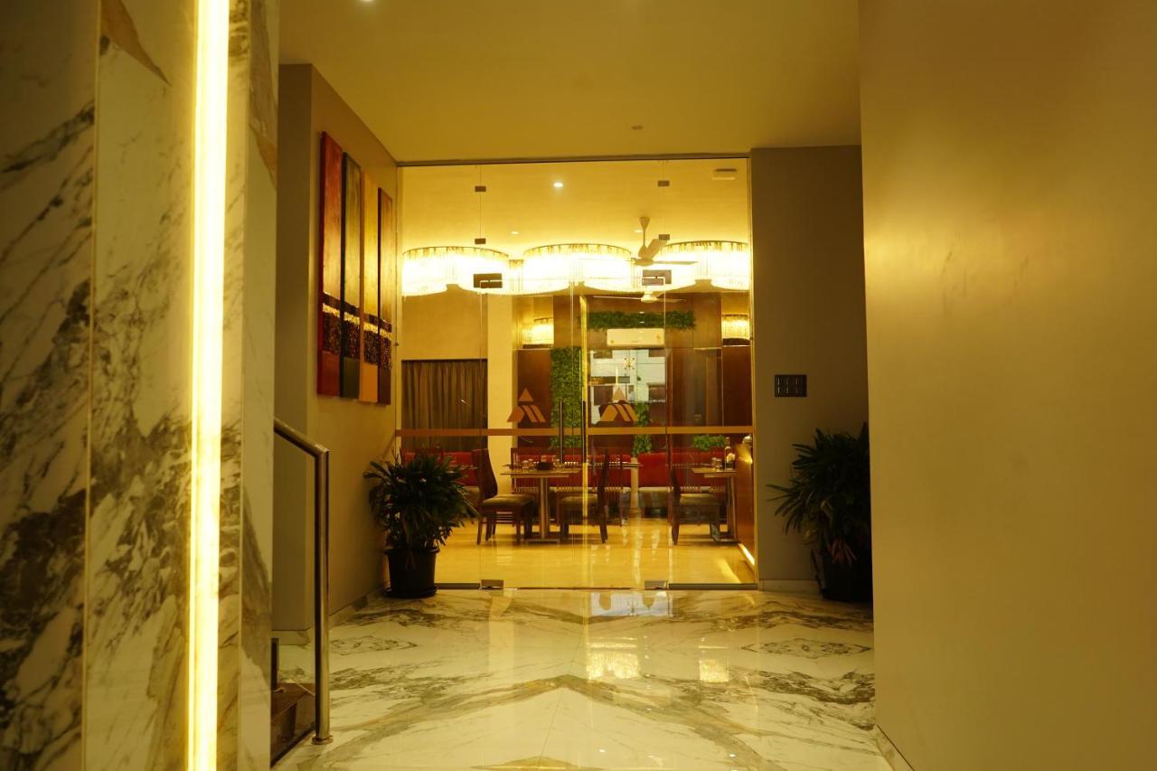 Alaukik Hotel Shirdi Exterior photo